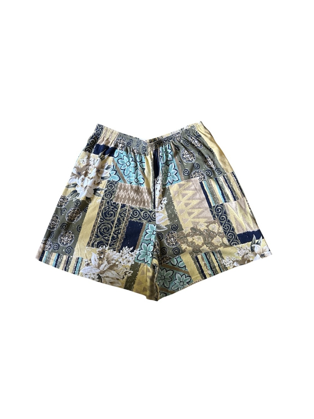 Women's Patchwork Floral Bermuda Shorts - Multicolor